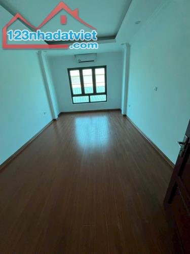 BÁN NHÀ ĐẸP KHƯƠNG HẠ, NGÕ THÔNG, GẦN Ô TÔ, 4 TẦNG GIÁ 8,2 TỶ - 3
