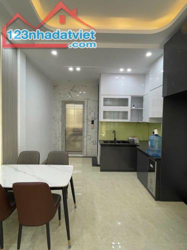 NHÀ ĐẸP KHƯƠNG HẠ, 7 TẦNG THANG MÁY, NGÕ NÔNG, 20M RA Ô TÔ GIÁ 9,3 TỶ - 1