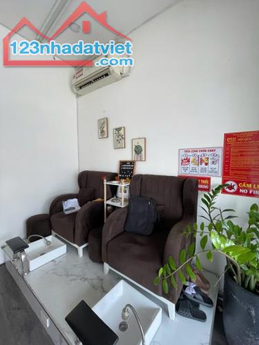 Quận Gò Vấp , Sang Rẻ 49 tr, Spa Decor Đẹp – Mới MT số 14 Lê Văn Thọ, F.8 , Tel : - 3