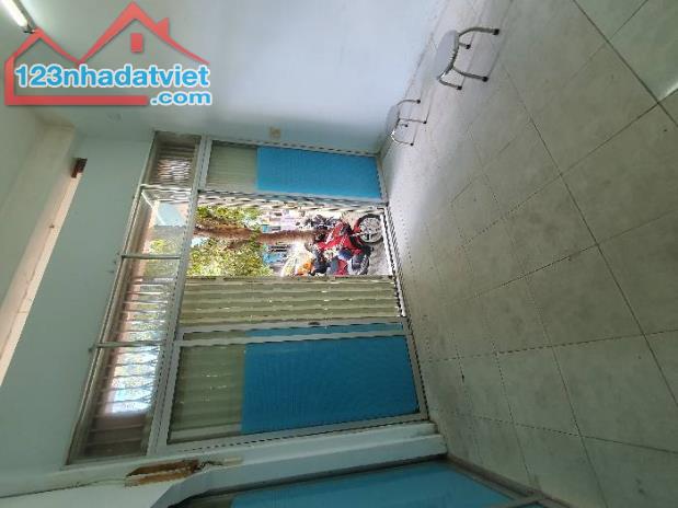 Bán nhà quận 6 .51m2 giá 3.8 tỷ