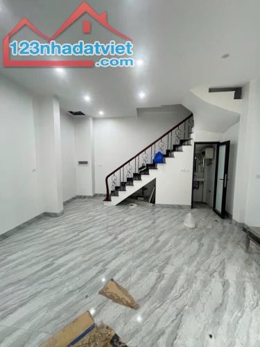 BÁN NHÀ ĐẸP - NHÀ MỚI XÂY 5 TẦNG -ĐƯỜNG CHIẾN THẮNG, VĂN QUÁN, HÀ ĐÔNG - 1