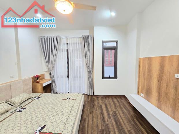 NHÀ ĐẸP GIÁP BÁT, KIM ĐỒNG! 33M2, 5 TẦNG MỚI, NGÕ 2.5M, ÔTÔ 15M, SÁT CHỢ, SỔ CC - 6.58 TỶ - 1