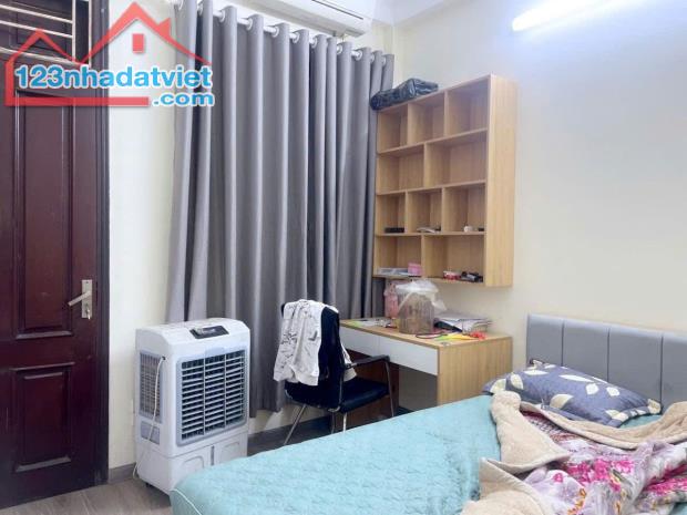 BÁN NHÀ NGÕ HOÀ BÌNH 7, 40M, 4T, MT 4M, NGÕ RỘNG, GẦN PHỐ, TRUNG TÂM, CHỈ 7,7 TỶ.