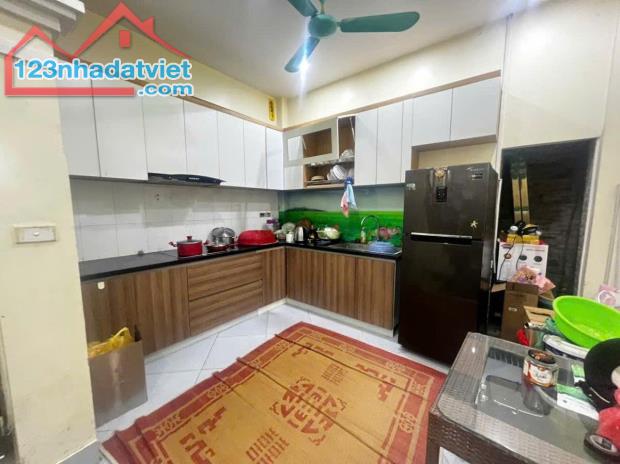 BÁN NHÀ NGÕ HOÀ BÌNH 7, 40M, 4T, MT 4M, NGÕ RỘNG, GẦN PHỐ, TRUNG TÂM, CHỈ 7,7 TỶ. - 2