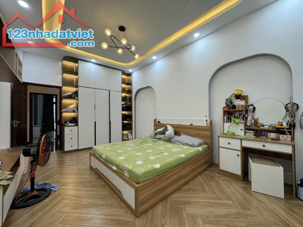 💥💥💥 GÒ VẤP NGAY UBND PHƯỜNG 9 - 4 TẦNG 68M2, NHỈNH 8 TỶ - 4