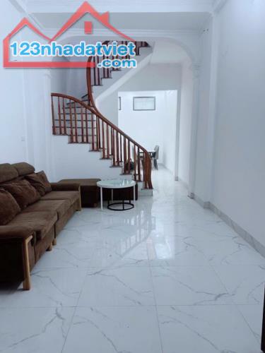 BÁN NHÀ KHƯƠNG HẠ, THANH XUÂN, NGÕ 3 GÁC, 150M RA VŨ TÔNG PHAN. 45M2, 7.7TỶ(CTL)