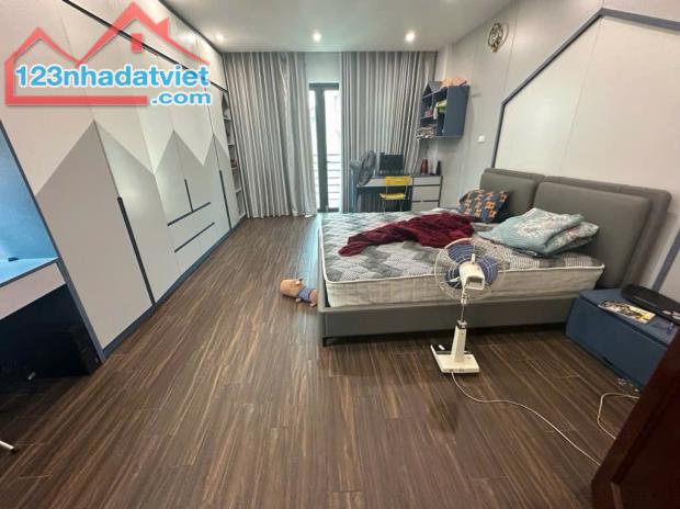 BÁN NHÀ KHU ĐẦM TRẤU, VỈA HÈ 5M, Ô TÔ ĐỖ CỬA, KINH DOANH, 40M2 GIÁ 10.X TỶ - 3