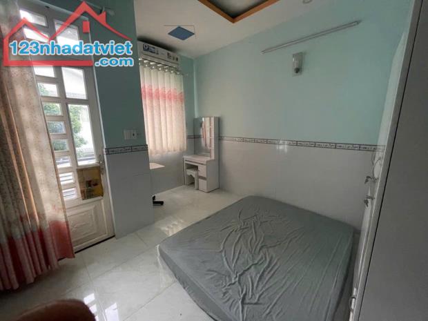 Cần bán nhà lưu hữu phước 40m2, 4PN, hẻm thông thoáng, hoàn công đầy đủ - 1