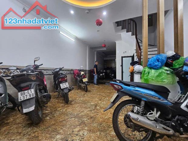 Bán CHDV Hoàng Văn Thái 72m2x 7 Tầng - 15 phòng khép kín. Doanh Thu 90 triệu/ tháng. Chỉ - 2