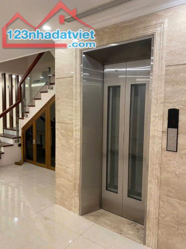 Bán nhà ven hồ Nhật Chiêu, 108 m2, 5 tầng, 1 hầm, MT 6.6m, thang máy, dân xây. Vip 73 tỷ ! - 2