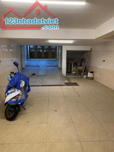 Bán nhà ven hồ Nhật Chiêu, 108 m2, 5 tầng, 1 hầm, MT 6.6m, thang máy, dân xây. Vip 73 tỷ ! - 4