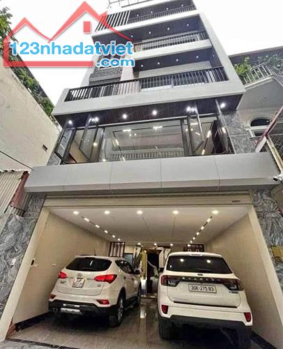 Hoàng Quốc Việt, Nghĩa Đô, 2 ô tô tránh, vỉa hè, 6 tầng thang máy, DT 65m2 giá chỉ 19 tỷ