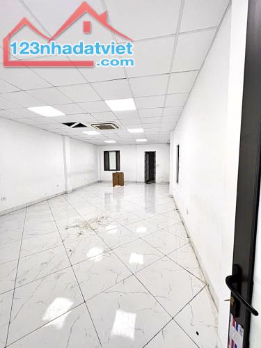 Mặt Phố Giáp Bát, Ô tô tránh, Nhà mới 8 tầng Thang Máy, Kinh doanh, 112m, MT 5m, Giá 28 tỷ - 2