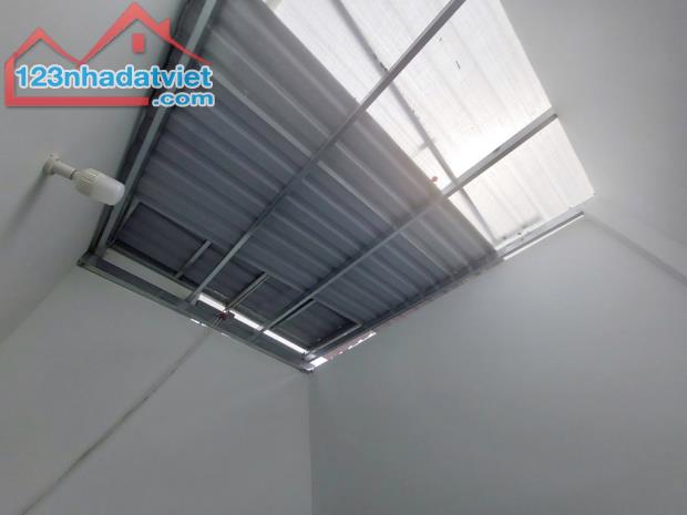 Bán Nhà Mới 52m2 - Giá 3.9 Tỷ - HXH Nguyễn Xiển TP. Thủ Đức (Quận 9) - 3