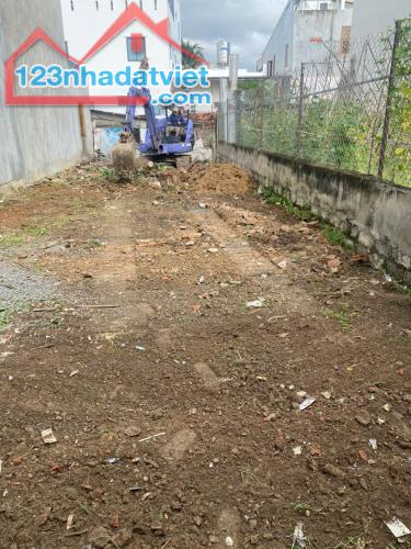 BÁN NHÀ CẤP 4 HẺM XÓM CHIẾU - VĨNH NGỌC. XUNG QUANH TIỆN ÍCH ĐẦY ĐỦ. LH 0935964828 - Hiền - 3
