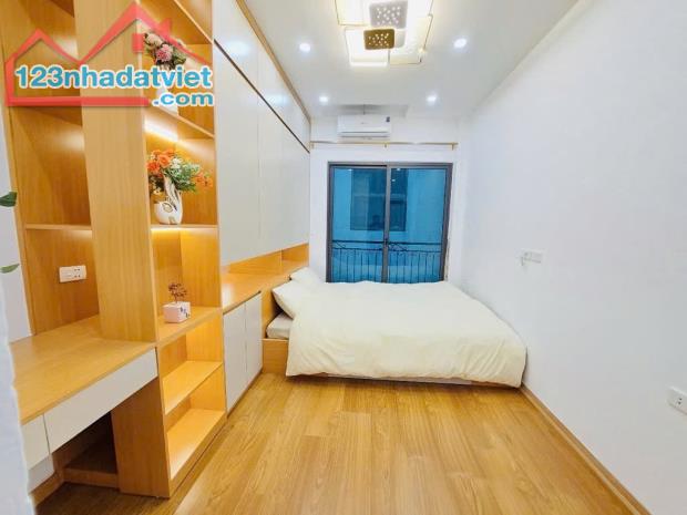 Bán nhà gần Hồ Đền Lừ, CC fleliz home, 5.x Tỷ, 5T, 3N, vài bước ra Ô tô, trước nhà 3 gác, - 2