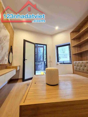 💥 Bán Nhà Lô Góc Văn Hương, 3 Tầng 1 Tum – Chỉ 3.7 Tỷ💥 - 2
