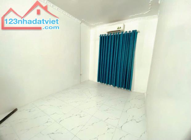 Bán nhà phố Tây Sơn, Đống Đa, 27m2x5t, ngõ thông, gần phố, ô tô đỗ cửa, nhà đẹp ở ngay. - 2