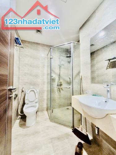 Bán nhà phố Thái Thịnh_Nội Thất Hiện Đại_Ba Gác Đỗ Cửa_30mx4T_Giá: 6.2 Tỷ, Lh: 0396935190. - 3