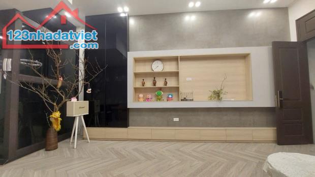 🏢B.Á.N NHÀ NGUYỄN AN NINH 60M CHỈ 12 TỶ cực gần Trương Định, Tân Mai, Giải Phóng, Minh Kh