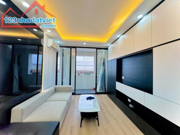 CHUNG CƯ CAO CẤP MINH KHAI - 100M2, 3 PN, 3 WC, FULL NỘI THẤT LUXURY - GIÁ 6.5 TỶ