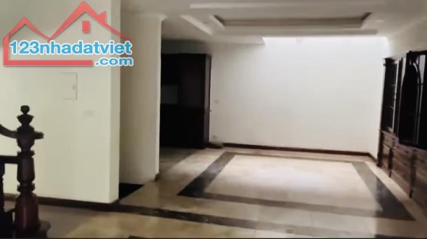 BÁN BIỆT THỰ MẶT PHỐ LẠC LONG QUÂN 160M-MT8-90TY-TÂY HỒ
LH: 0982.769.586 - 1