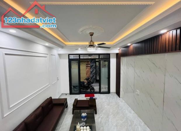 Bán nhà Vạn Kiếp, Thượng Lý, Hồng Bàng, Hải Phòng. 1 tầng, 40m2, 4,2 tỷ. Ngang 3,5m, t1 - 3