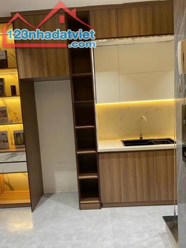 VẠN PHÚC -HÀ ĐÔNG -NHÀ MỚI 5 TẦNG -THANG MÁY -FULL ĐỦ NỘI THẤT XỊN SÒ -CỰC GẦN ÔTÔ - 2