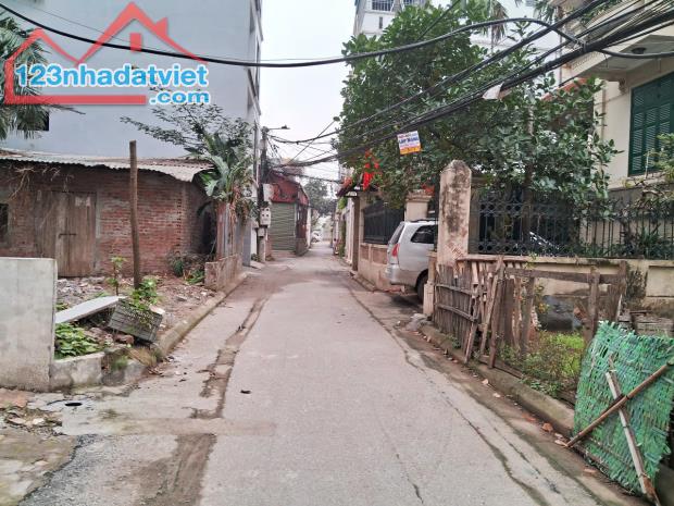 BÁN ĐẤT ĐẸP TẠI TỔ 12 THẠCH BÀN – Ô TÔ 7 CHỖ VÀO ĐẤT – CẠNH KĐT GARDEN CITY - 1