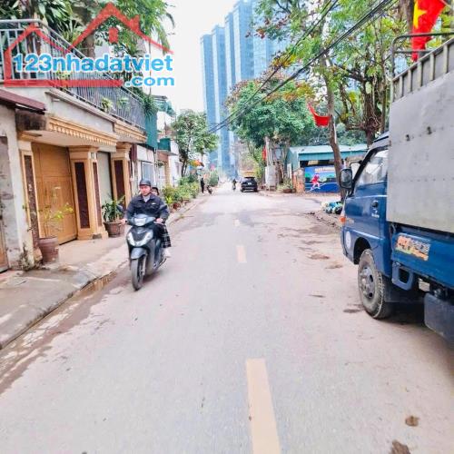 ĐẤT VÀNG AN DƯƠNG VƯƠNG, TÂY HỒ, 80M MT 6M, 9.5 TỶ, Ô TÔ,  XÂY CCMN ĐỈNH