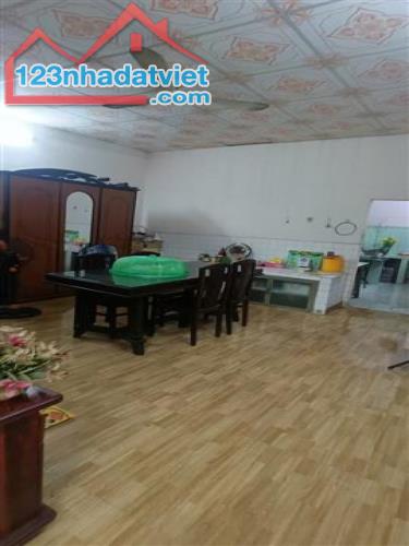 Giảm 600tr Nhà MT chợ Linh Xuân TD, 207m2, 7.1x30m chỉ 8.x tỷ - 2