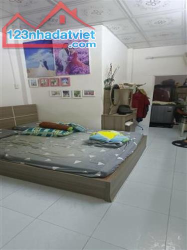 Giảm 600tr Nhà MT chợ Linh Xuân TD, 207m2, 7.1x30m chỉ 8.x tỷ - 3