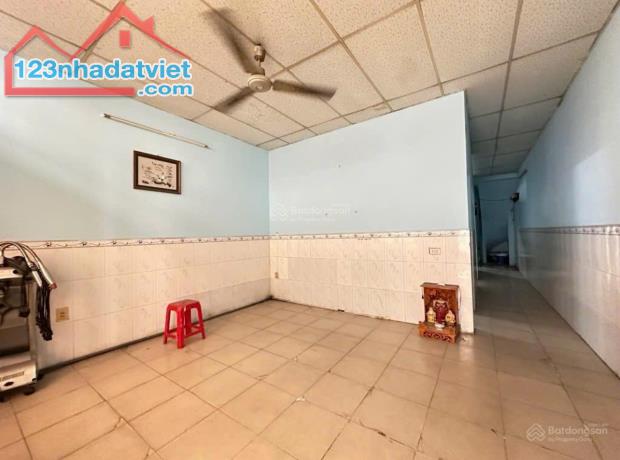 CHO THUÊ NHÀ CHỢ P5Q8 - 2 TẦNG , 6PN , GiÁ 9 TRIỆU