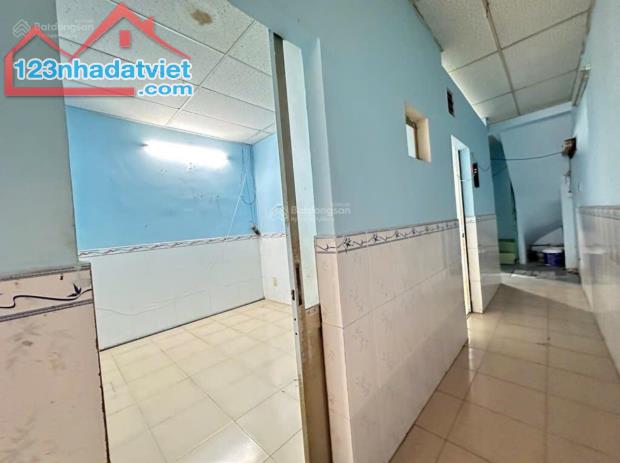 CHO THUÊ NHÀ CHỢ P5Q8 - 2 TẦNG , 6PN , GiÁ 9 TRIỆU - 1