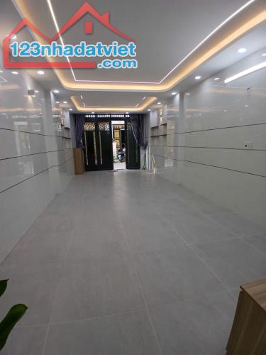 Bình Tân, Nhà 5 tầng 80m2, Ngang4.2m, cạnh mặt tiền Hl2, ,kinh doanh,ô tô, giá rẻ