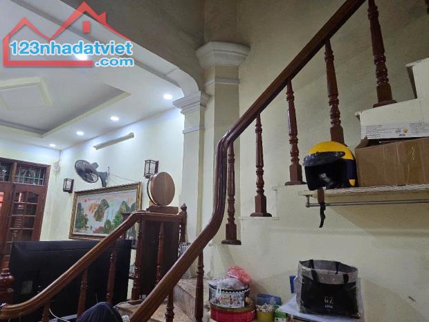 Bán nhà chủ tự xây nguyên bản Lê Trọng Tấn - Thanh Xuân. 49m², 4 tầng Ô tô. Chỉ 10.5 tỷ - 2