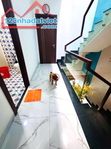 Siêu Phẩm 3 Tầng Vị trí Đẹp Hẻm Xe Hơi 51m2_4.5x11m Quốc Lộ 13 Hiệp Bình Phước Thủ Đức - 1