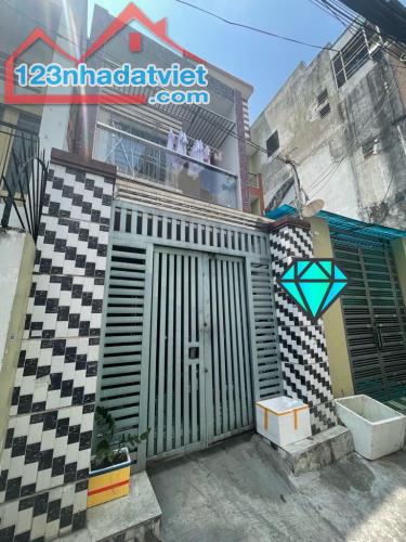 🌳Nhà bán Hậu Giang phường 11 Quận 6 . Gần chợ cây Gõ và Chợ Lớn . DTSD 90m2