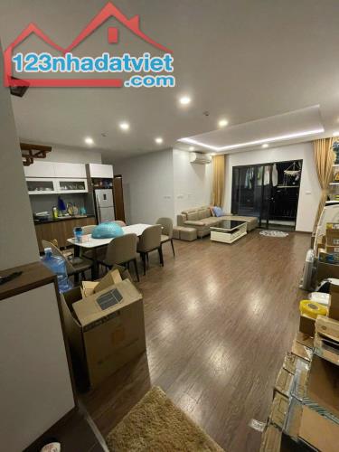 Cho thuê chung cư Ecolake view 32 Đại Từ - Hoàng Mai, 103m 3PN full đồ nhà đẹp, 16 triệu