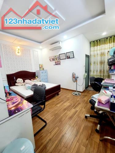 Nhà đẹp 3 tầng, Lê Văn Việt, 86m2, ngang 5m nở hậu, xe hơi trong nhà, 7.4 tỷ - 3