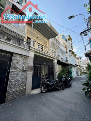 Nhà Phố Trung Tâm Thị Trấn Nhà Bè   Đường Huỳnh Tấn Phát 80m2