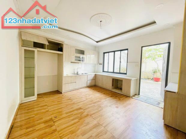 Cần Bán Gấp MTKD Dương Quảng Hàm P5 , 8m x 17m , 4 Lầu ,Giá 16,9 tỷ Thương Lượng Mạnh. - 3