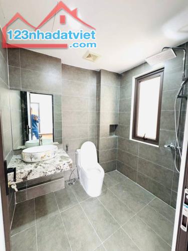 Cực hiếm. Bán nhà mới lô góc Bát Khối Long Biên 34m 6T MT5m 6.45 tỷ ô tô vào nhà - 5