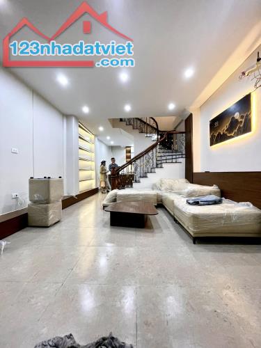 🔥GẤP BÁN NHÀ GIẢI PHÓNG 45M, 5T, MT 4,6M, 7 NGỦ, CỰC GẦN PHỐ, NỘI THẤT VIP, 8 TỶ 8 - 4