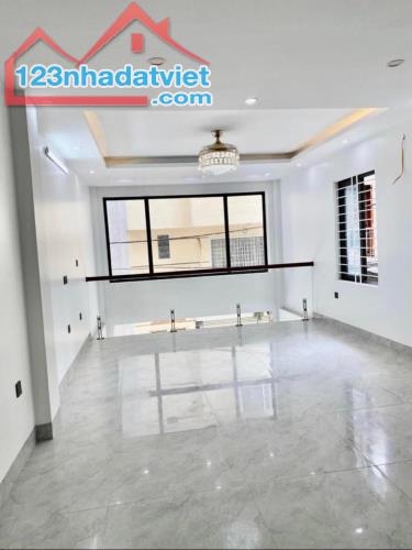 BÁN NHÀ PHÚ THƯỢNG – TÂY HỒ -7 TẦNG – THANG MÁY – Ô TÔ VÀO NHÀ – KINH DOANH  75M² – 16.9 - 3