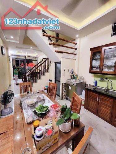 Cần bán nhà Thanh Liệt 20m ra ô tô 51m2 6.5tỷ - 2