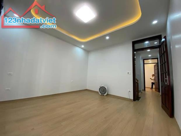 NHÀ MỚI ĐẸP DIỆN TÍCH RIÊU TO 57M², 4 TẦNG MẶT TIỀN RỘNG 4.3M, GIÁ 8.2 TỶ  TÂN ẤP, BA ĐÌNH - 5