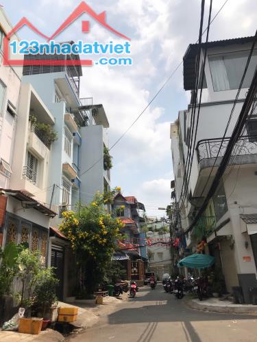 Nhà 2 Tầng Đẹp, Đường Nguyễn Thị Tần - Quận 8, Giá Tốt, LH: 0908074771