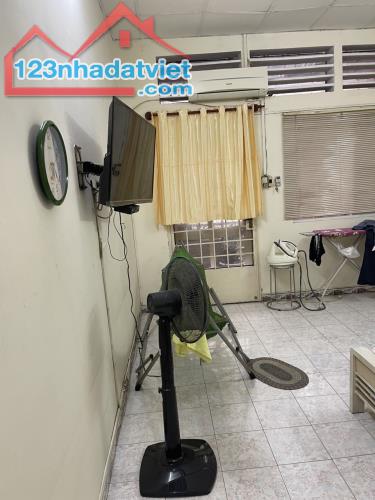 BÁN NHÀ 2 TẦNG BÙI HỮU NGHĨA P5 QUẬN 5 - 64M2 - 2PN 2WC - HẼM XE TẢI CHỈ 15 TỶ - 1
