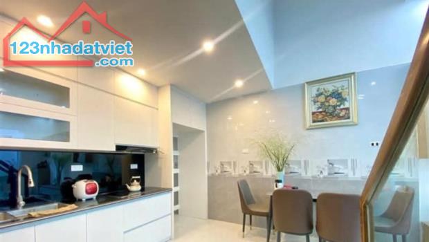 Bán nhà Dư Hàng, Dư Hàng, Lê Chân, Hải Phòng. 3 tầng, 58m2, 2,88 tỷ. Ngang 4m. D2 - 1